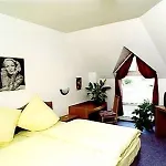 Filmhotel Lili Marleen 호텔