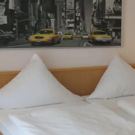 Hotel Filmhotel Lili Marleen 3*