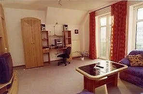 Filmhotel Lili Marleen Ξενοδοχείο 3*