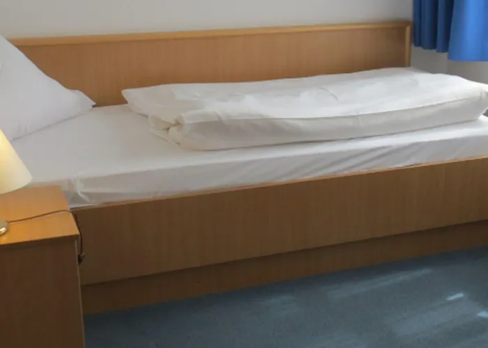 Filmhotel Lili Marleen ホテル ポツダム