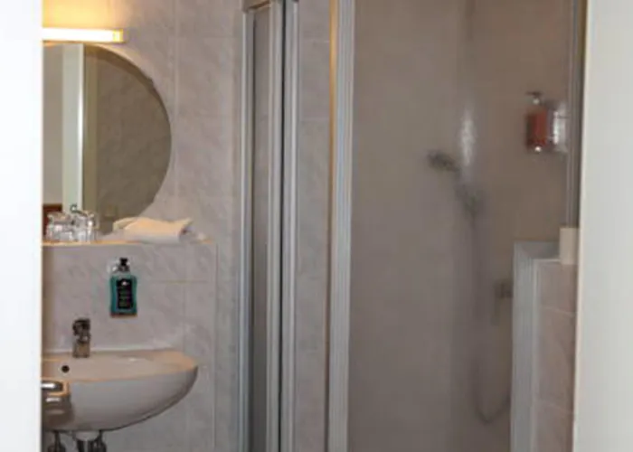 Filmhotel Lili Marleen ホテル