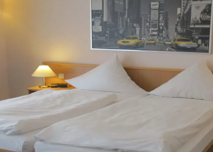 Filmhotel Lili Marleen ホテル ポツダム