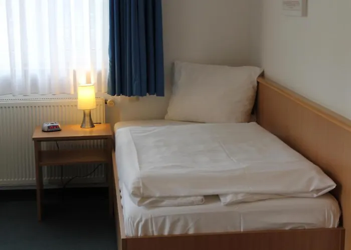 فندق Filmhotel Lili Marleen بوتسدام