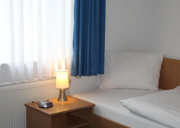 酒店 Filmhotel Lili Marleen 3*